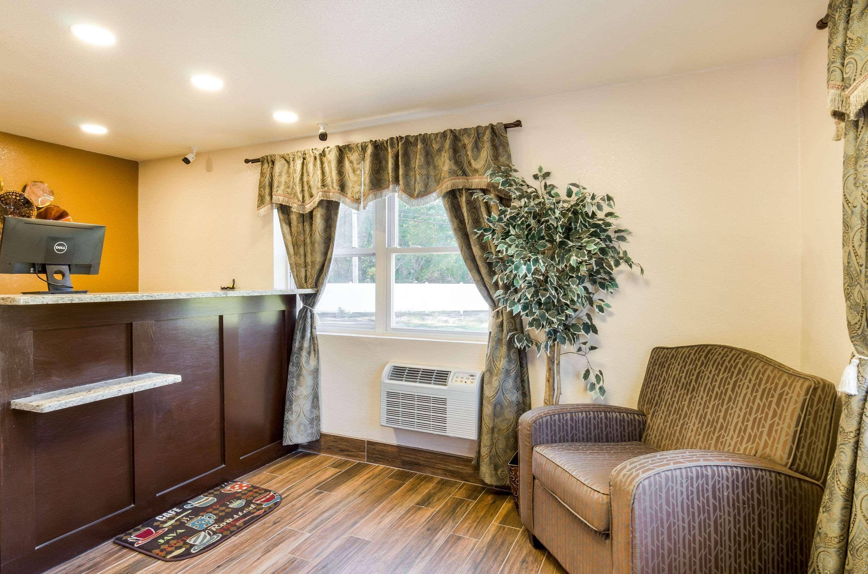 Rodeway Inn Middleboro-Plymouth Extérieur photo